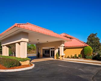 Best Western Milton Inn - Milton - Edificio