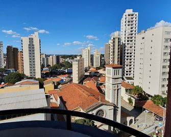Hotel Dan Inn Campinas Cambui - קמפינאס - מרפסת