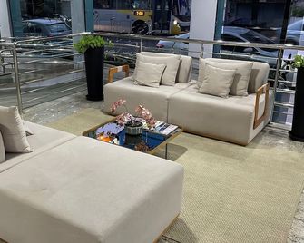 Abbas Hotel - Uberlândia - Sala de estar