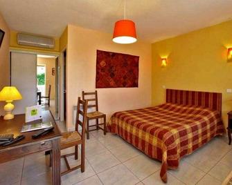 Le Sorbier - Razac-sur-l'Isle - Habitación