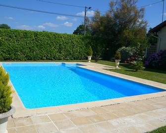House with private pool and garden - Lagraulet-du-Gers - Piscina