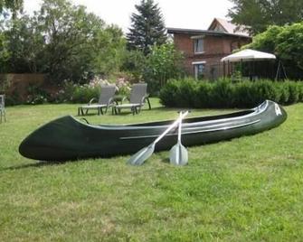 Holiday house Lindow for 1 - 2 persons with 1 bedroom - Holiday home - Lindow - Innenhof