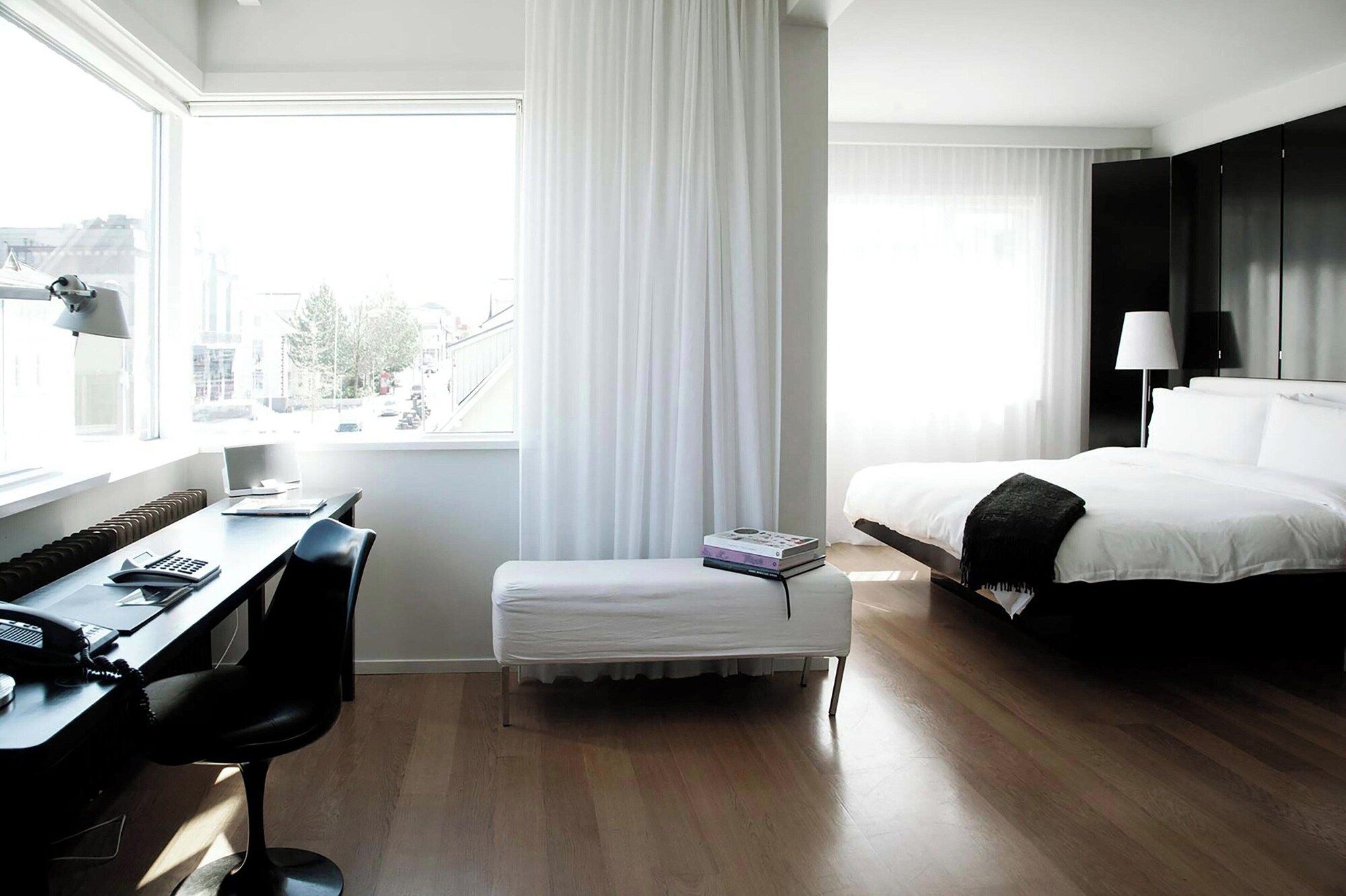 Bedroom view of 101 Hotel, a Member of Design Hotels