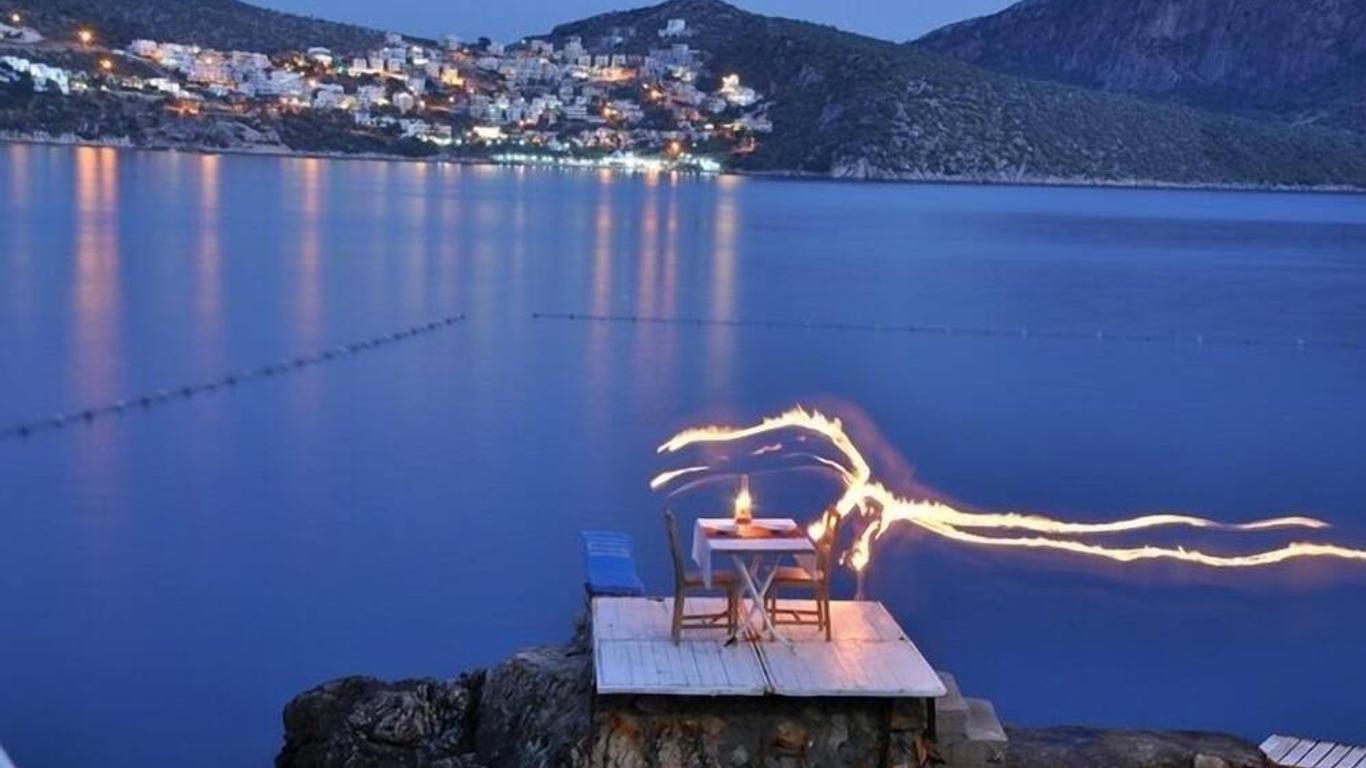 Caretta Hotel