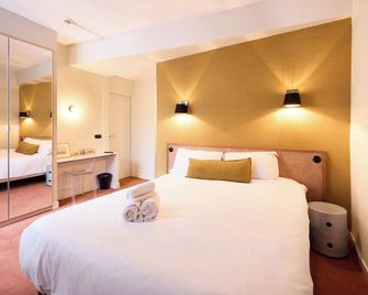 Hotel Henri IV - Λα Ροσέλ - Κρεβατοκάμαρα