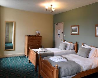 Black Bull Hotel - Kirkby Stephen - Bedroom