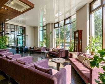 Skyport Hotel - Novosibirsk - Lounge