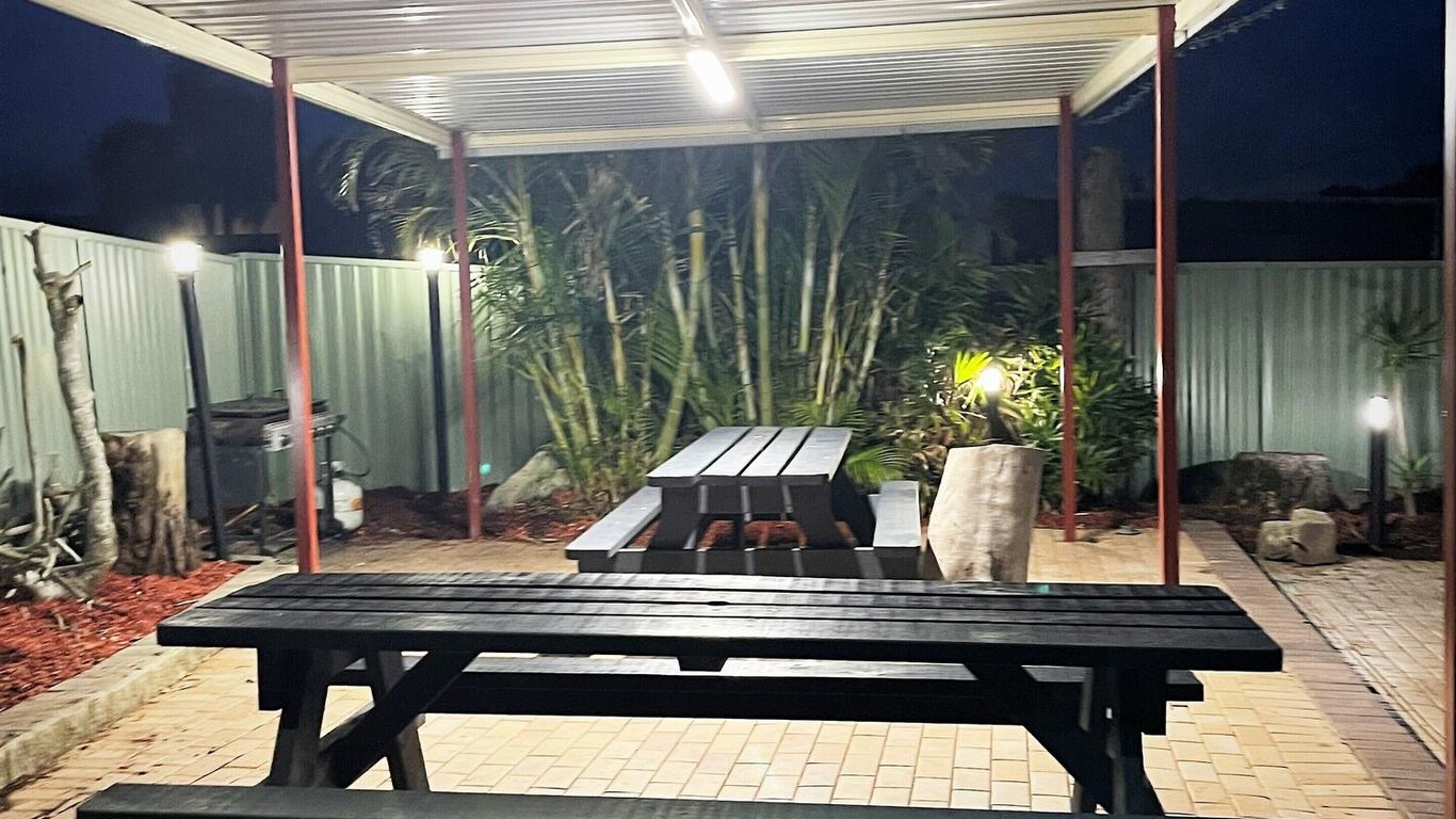 جيتي موتل ذا إنترانس