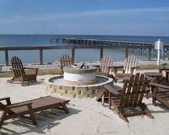 #303 A Luxury Resort at Little Harbor With Dolphins and Fishing Just Steps Away - Ruskin - Пляж