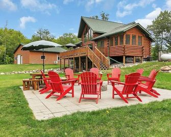 Mille Lacs Lake Lodge-Game Room-Theatre and More! - Isle - Patio