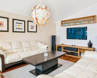 12 Person Holiday Home in Fitjar - Fitjar - Living room