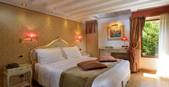 Hotel Olimpia Venice, BW Signature Collection - Venedik - Yatak Odası