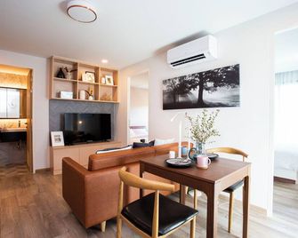 Parrish Serviced Apartment - באנג בו - חדר אוכל