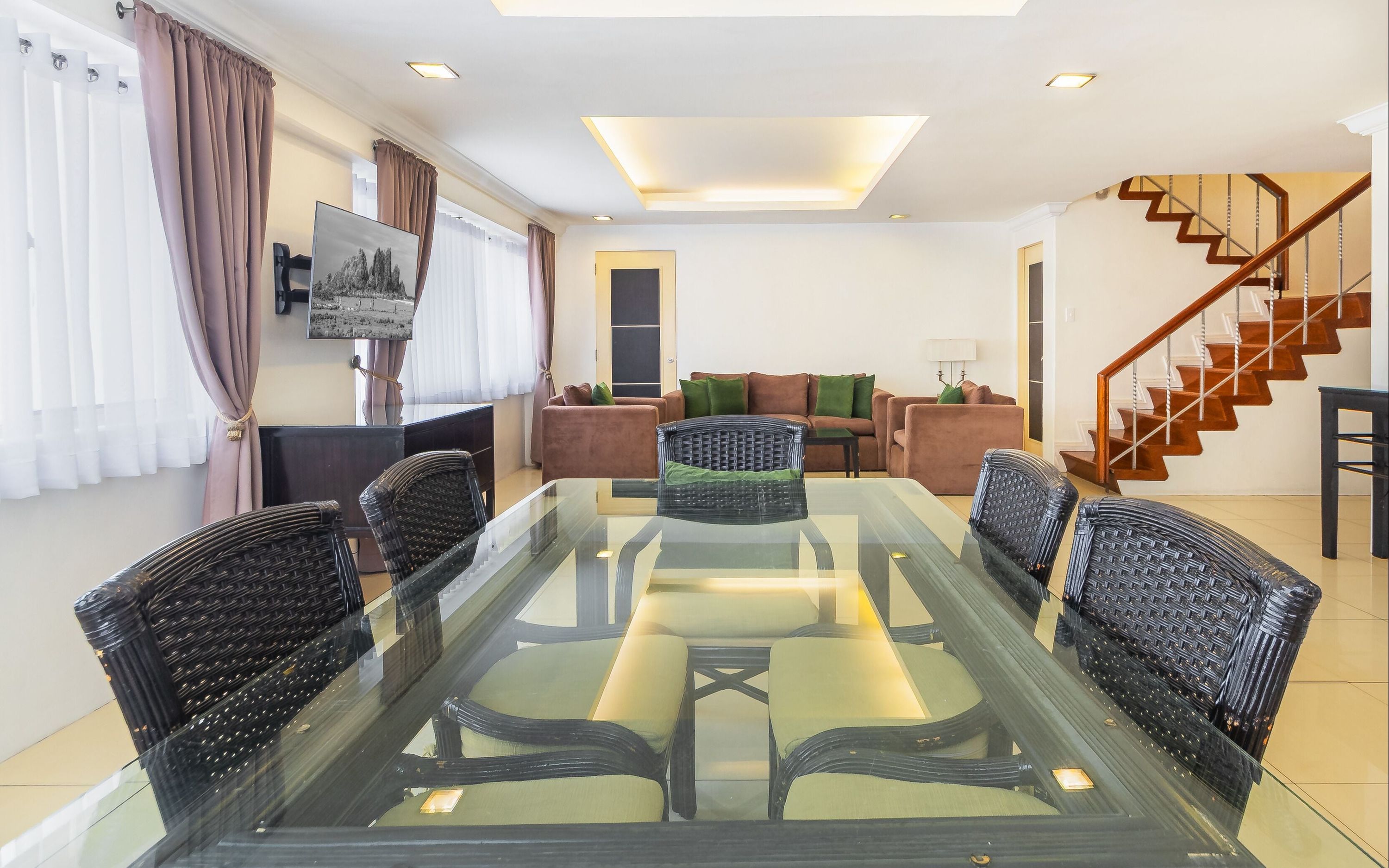 Orchid Garden Suites - מנילה