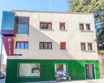 AYZ Javier Cabrini - Auto check-in property - Madrid - Edificio