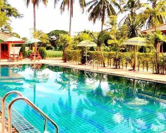 Siam Tara Resort - Chiang Khong - Bazén