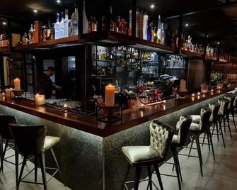 Ankars Suites & Hotel - Ramallah - Bar