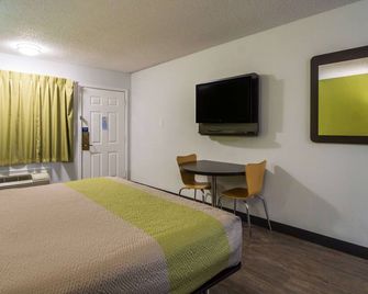 Motel 6 Irving, Tx Loop 12 - Irving - Sovrum