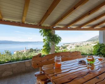 Apartments Eastern Paradise (43851-A1) - Bol - island Brac - Bol - Balcón