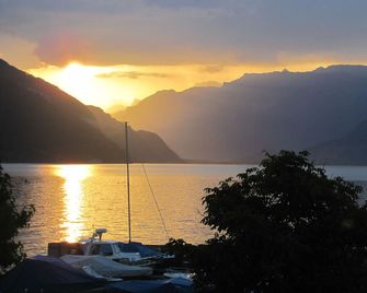 Strandhotel Seeblick - Spiez
