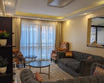 bliss Haven spaces kileleshwa 2bedroom - Nairobi - Wohnzimmer