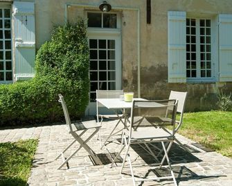 Les Buissonnets - Fontaines - Fontaines - Patio