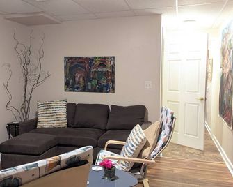 Downtown 2 bedroom 1st Floor - Уїльятспорт