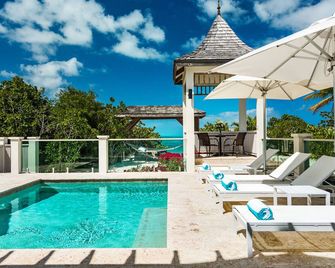 Callaloo Cottage - Providenciales - Pool