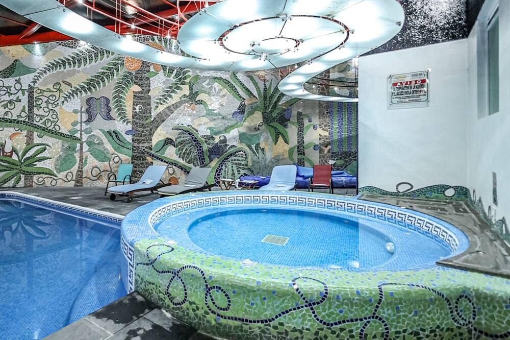 Suites Inn La Muralla Metepec - Toluca - Svømmebasseng