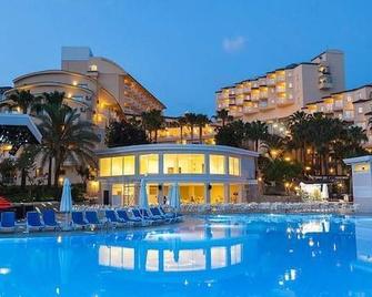 Iz Flower Side Beach - Side - Pool