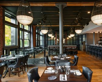 The Charmant Hotel - La Crosse - Restoran