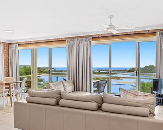 Grand Pacific 1 Unit 1 - Ground Floor - Narooma - Living room