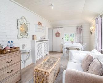 Guesthouse B&b De Loverlij - Jabbeke - Wohnzimmer