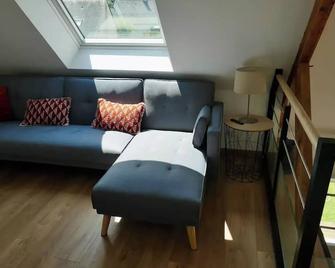 Single family home, very quiet. - Tregueux - Living room
