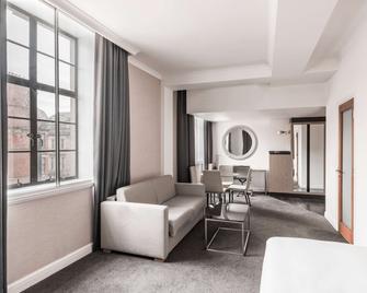 Radisson Blu Hotel Leeds City Centre - Leeds - Living room