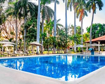 Inhouse Select Hacienda Tres Rios - Culiacán - Bể bơi