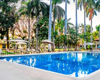 Inhouse Select Hacienda Tres Rios - Culiacán - Pool