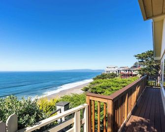 Stunning Coastal Cottage w/ Views of Monterey Bay! - Watsonville - Balkon