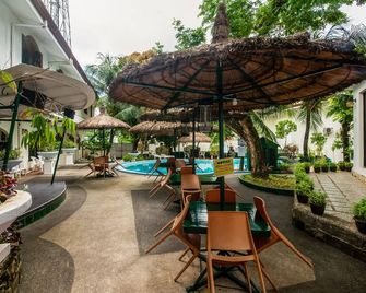 Cebu Hilltop Hotel - Ciudad de Cebú - Patio