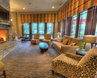Hilton Garden Inn Gatlinburg - גאטלינברג - טרקלין