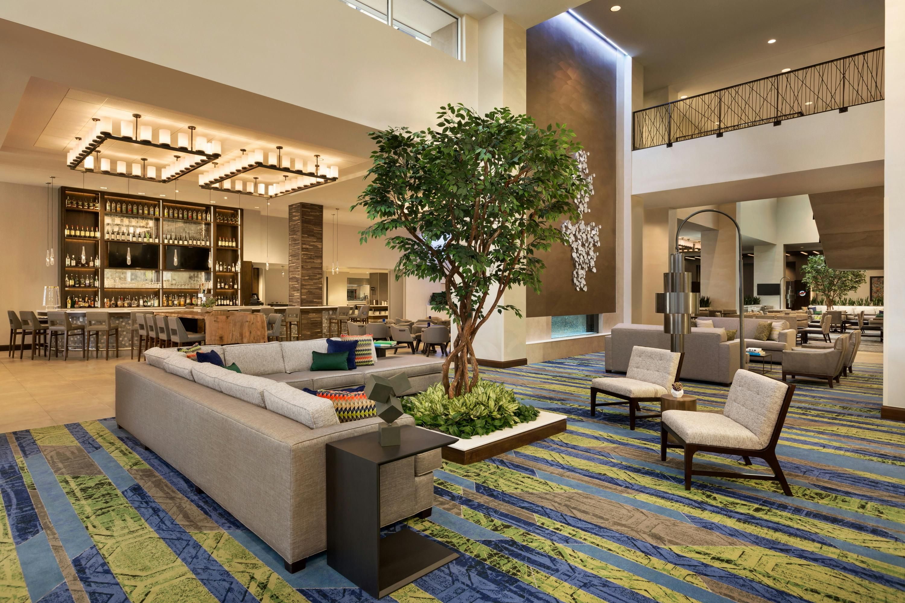 Embassy Suites Denton Convention Center - Denton - Lobby