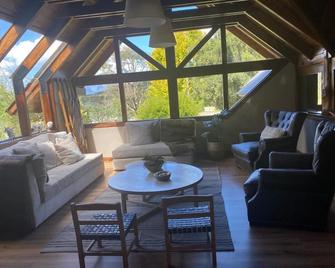 Hostería Las Nieves - Villa La Angostura - Wohnzimmer