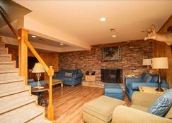 Cypress Ridge Home - Townsend - Living room