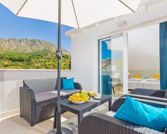 Apartments Marivo - Mlini - Balcony