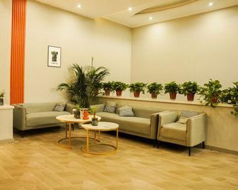 Futeng Wangluo Business Hotel - Chaoyang - Lobby