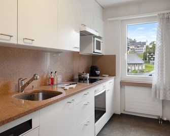 Apartment Allod Park Haus C 501 by Interhome - Davos - Cocina