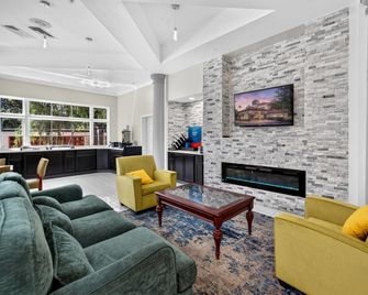 La Quinta Inn & Suites by Wyndham Tampa Brandon Regency Park - Brandon - Lounge
