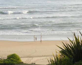 The Pink Lodge on The Beach - Wilderness - Plaj