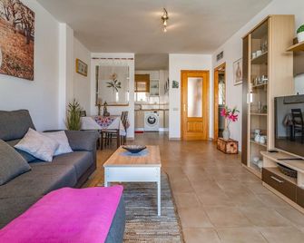Pet Friendly Apartment In Aguadulce - Aguadulce - Salon