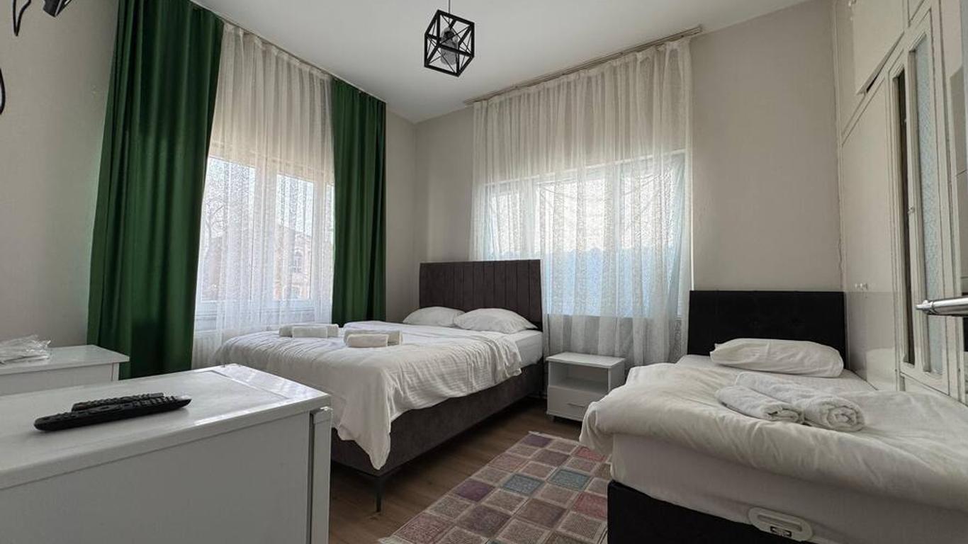 Limon Hostel